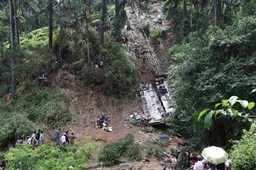 Bus skids off the road in Sri Lanka, killing tens of pilgrims