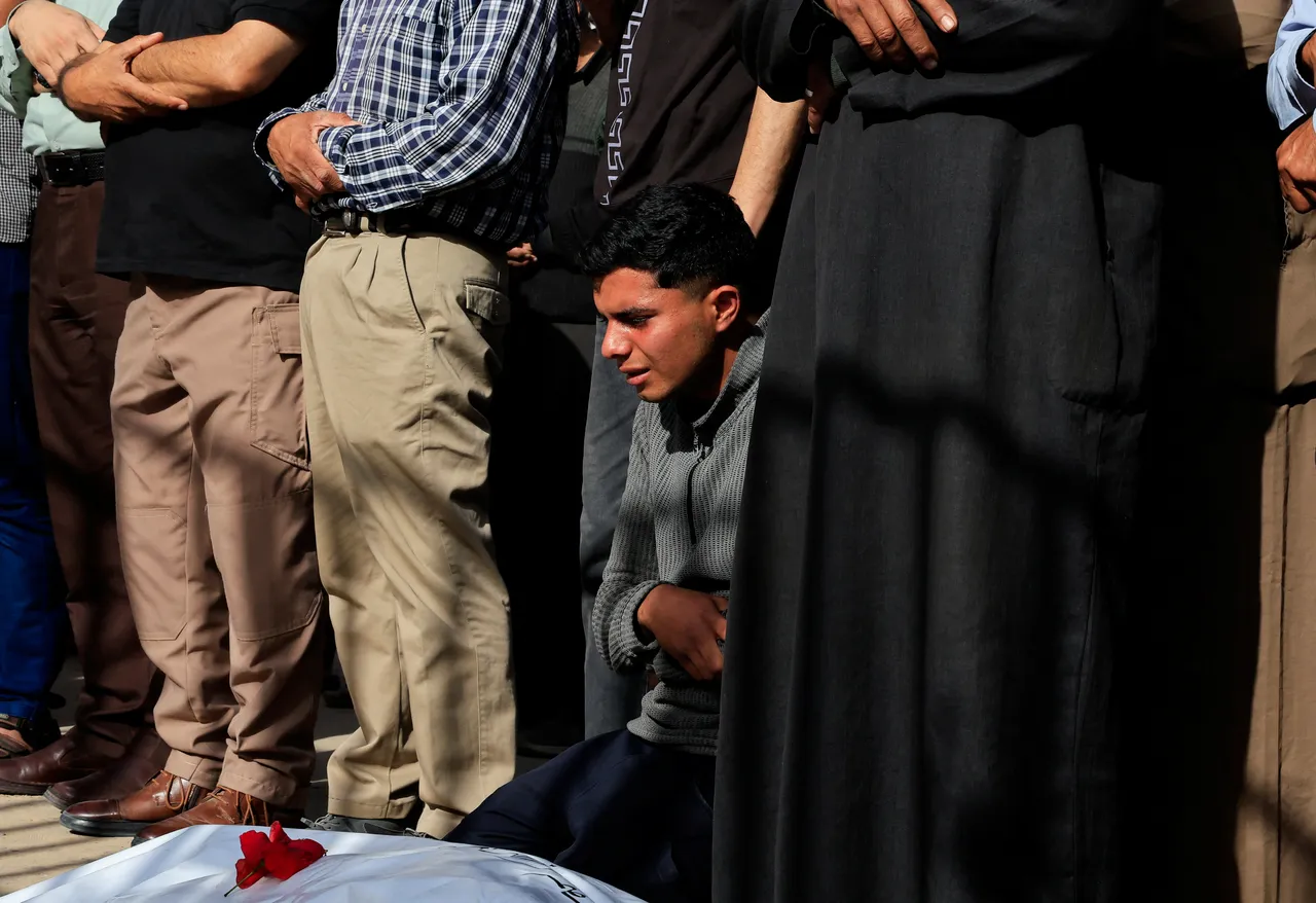 الحرب سلبت بصر 1500 شخص والجوع يقتل 14 مسناً وسط استمرار القصف وسقوط عشرات الشهداء والجرحى