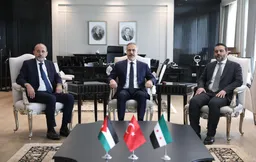 وزير خارجية سوريا يعلن عن "خطوات عملية" لفتح سفارة لبلاده بأنقرة وقنصلية بغازي عنتاب