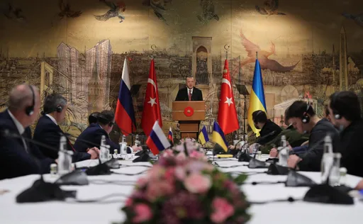 Diplomacia turke gjatë tri viteve të luftës mes Rusisë dhe Ukrainës