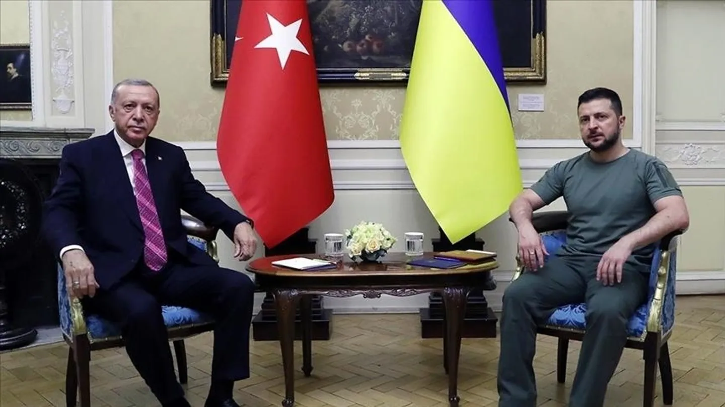 أردوغان يبحث مع زيلينسكي سبل استئناف مفاوضات السلام بين كييف وموسكو