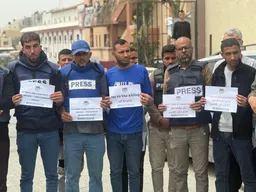 Gazetarët protestojnë në Gaza pasi një tjetër koleg u vra nga sulmet izraelite