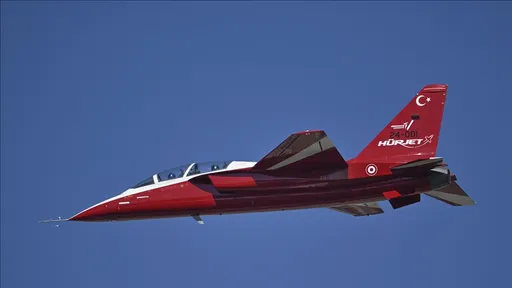 España incorpora el HURJET turco como su nuevo avión de entrenamiento