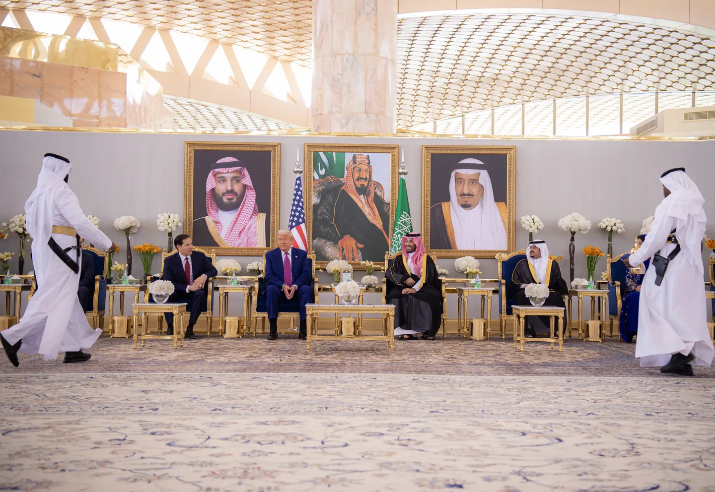Počeo samit SAD-a i Saudijske Arabije u Rijadu uz prisustvo Trumpa i Bin Salmana