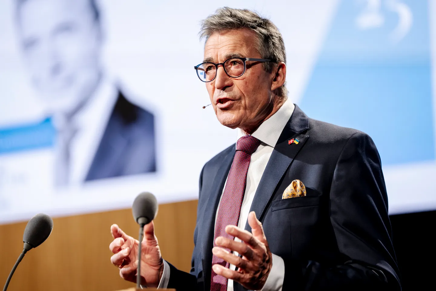 Ex-Nato-Generalsekretär ruft zu Aufrüstung in Europa auf