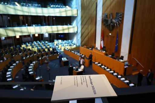 Austrian politicians apologise to Muslims after coalition party's controversial post