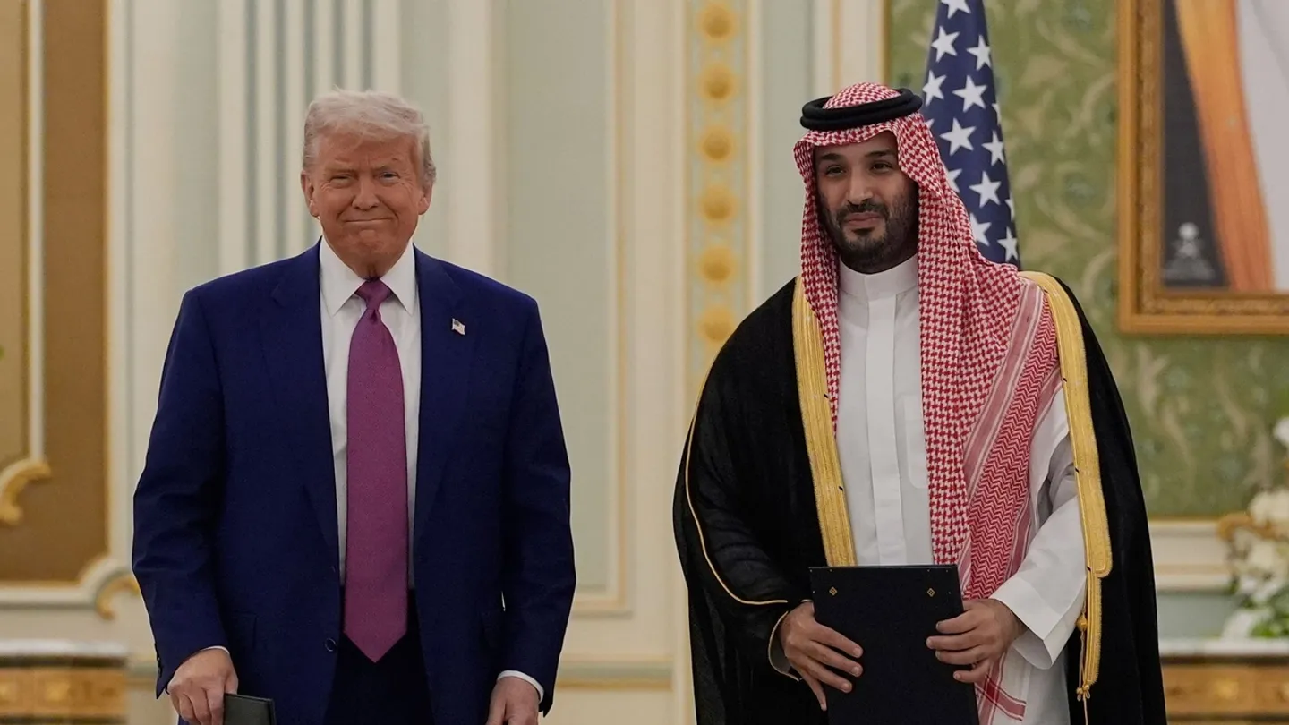 ترمب وابن سلمان يوقِّعان وثيقة شراكة استراتيجية.. وواشنطن: السعودية تلتزم باستثمار 600 مليار دولار