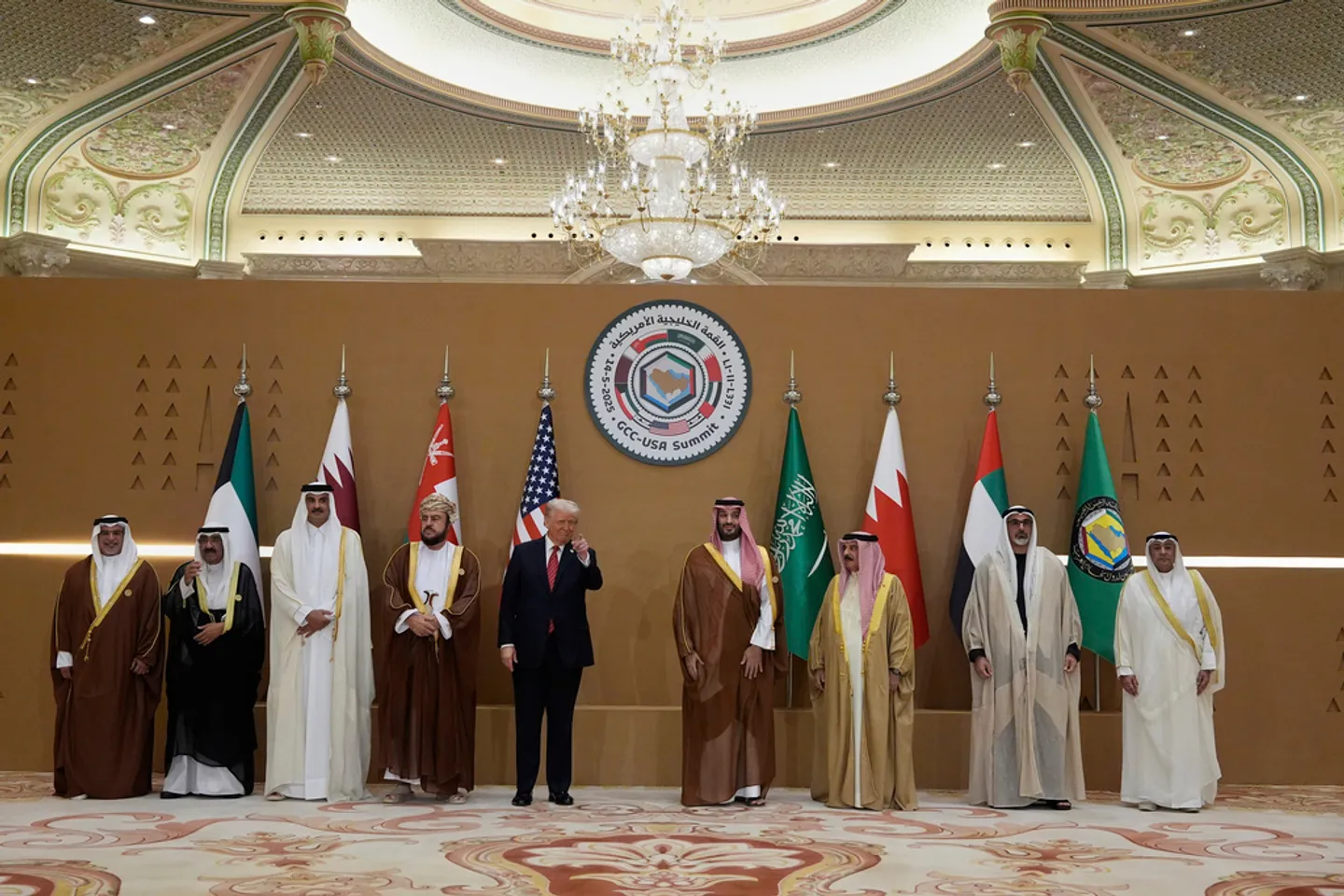 Gulf leaders call for ending Gaza war in summit with Trump