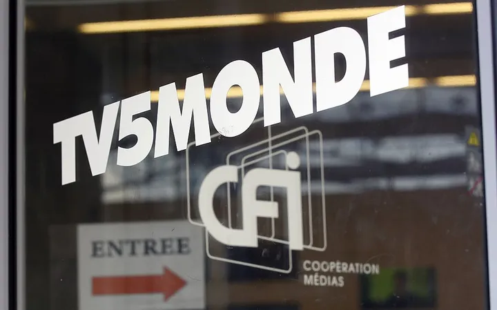Mali ayaa mamnuucday taleefishinka Faransiiska ee TV5 Monde sababo la xiriira tebinta mudaaharaadyo