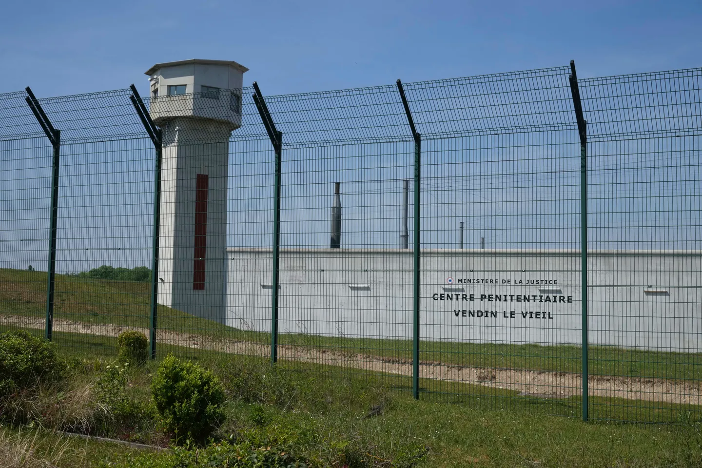 Prisons de France: plus de 83 000 détenus au 1er mai, un record