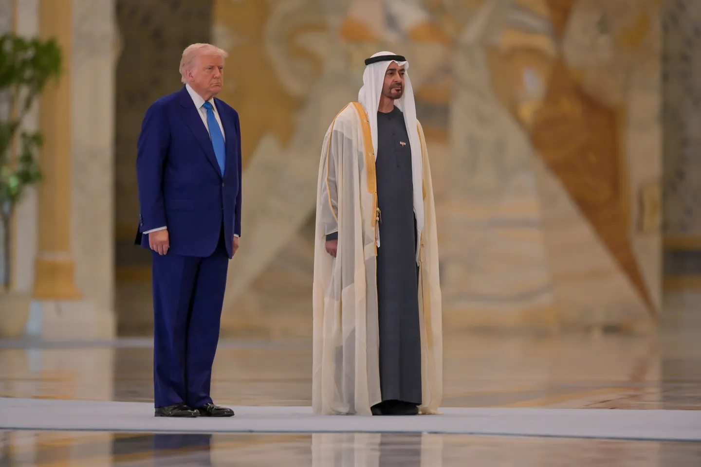 بن زايد يعلن عن استثمارات إماراتية في الولايات المتحدة بـ1.4 تريليون دولار