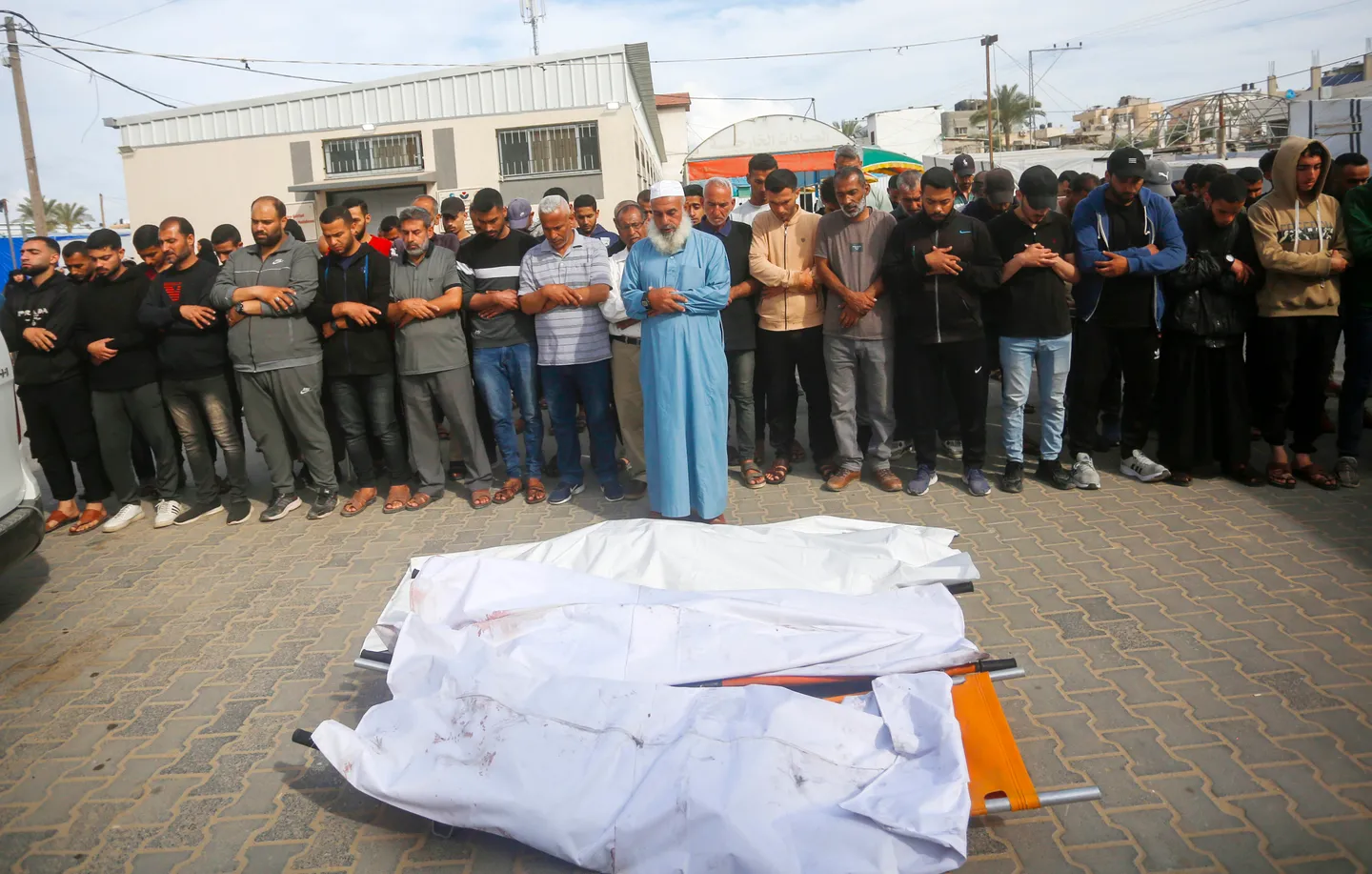 Najmanje 94 Palestinaca ubijeno u novim izraelskim napadima na kuće i šatore širom Gaze