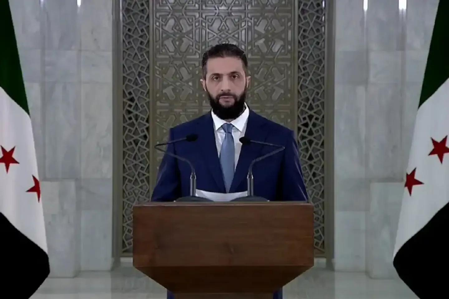 الشرع: سوريا لن تكون مكاناً للتقسيم وزرع الفتن والعدو الإسرائيلي يسعى لتحويلها إلى ساحة فوضى