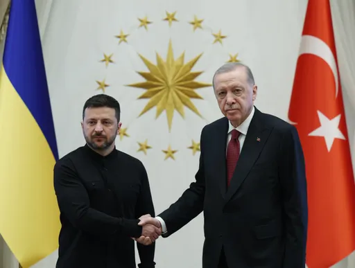 Anticipation builds ahead of Russia-Ukraine peace talks as Erdogan meets Zelenskyy in Ankara