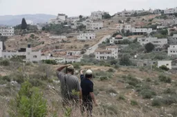 Colonos ilegales israelíes siguen fragmentando Cisjordania ocupada con puesto de avanzada en Jericó