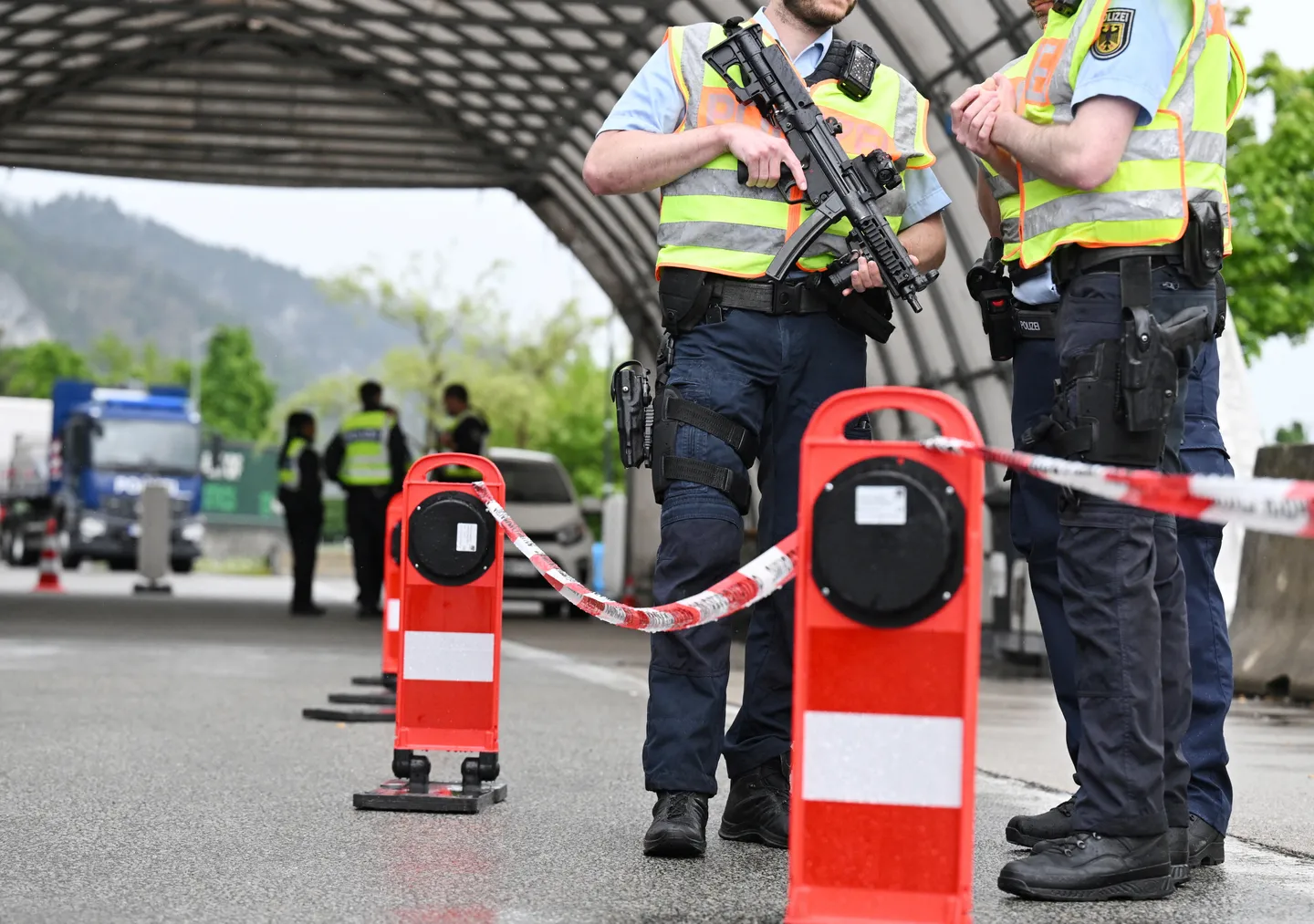 Merz rechnet nicht mit eigenmächtigen Grenzkontrollen
