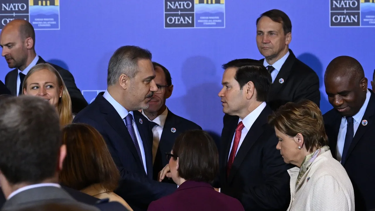 Türkiye espera que conversas em Istambul abram novo capítulo para a paz entre a Ucrânia e a Rússia