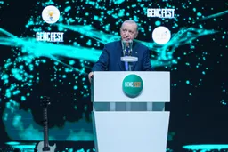 Erdoğan: Türkiye kryeson përpjekjet globale në diplomacinë humanitare dhe të paqes