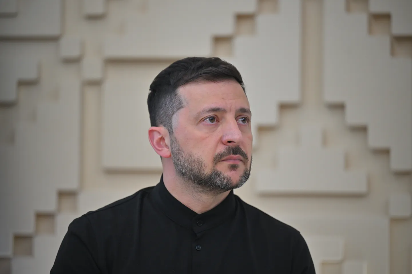 Zelenskyy calls for more pressure on Russia after Istanbul peace talks