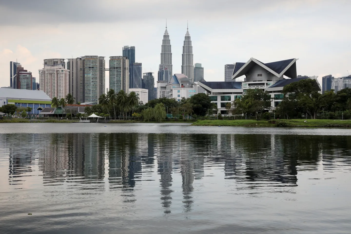 Pemimpin Thailand, Kemboja ke Malaysia bagi rundingan damai diketuai Anwar