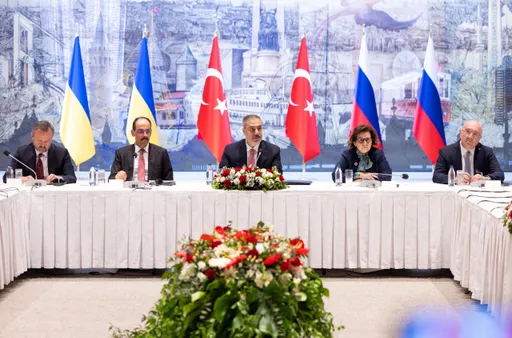 Fidan pozvao na diplomatsku podršku na trilateralnom sastanku Turkiye, Rusije i Ukrajine u Istanbulu