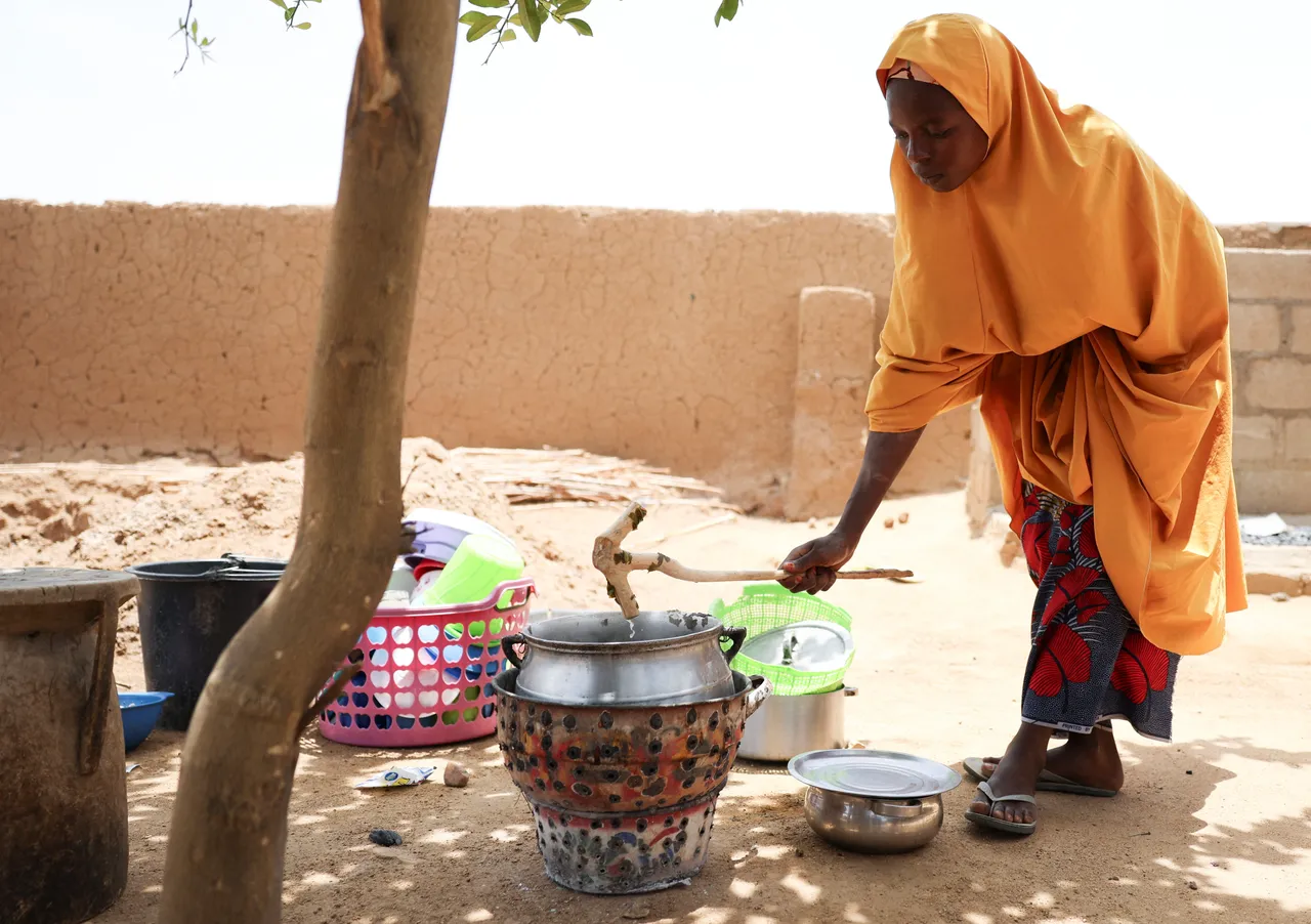 Nigeria First Lady don open Northeast Food Bank to fight malnutrition