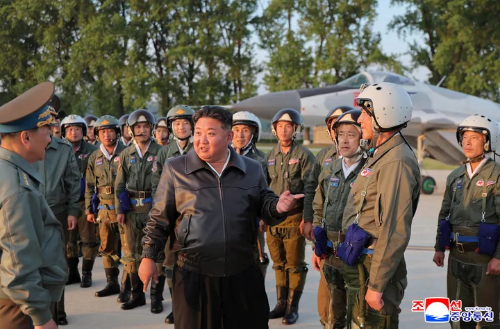 North Korea steps up war prep as Kim oversees air drills