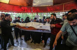 Izrael nastavlja genocidni rat, u Gazi ubijeno skoro 53.300 Palestinaca