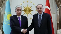 Erdoğan dhe homologu i tij kazak diskutojnë marrëdhëniet dypalëshe