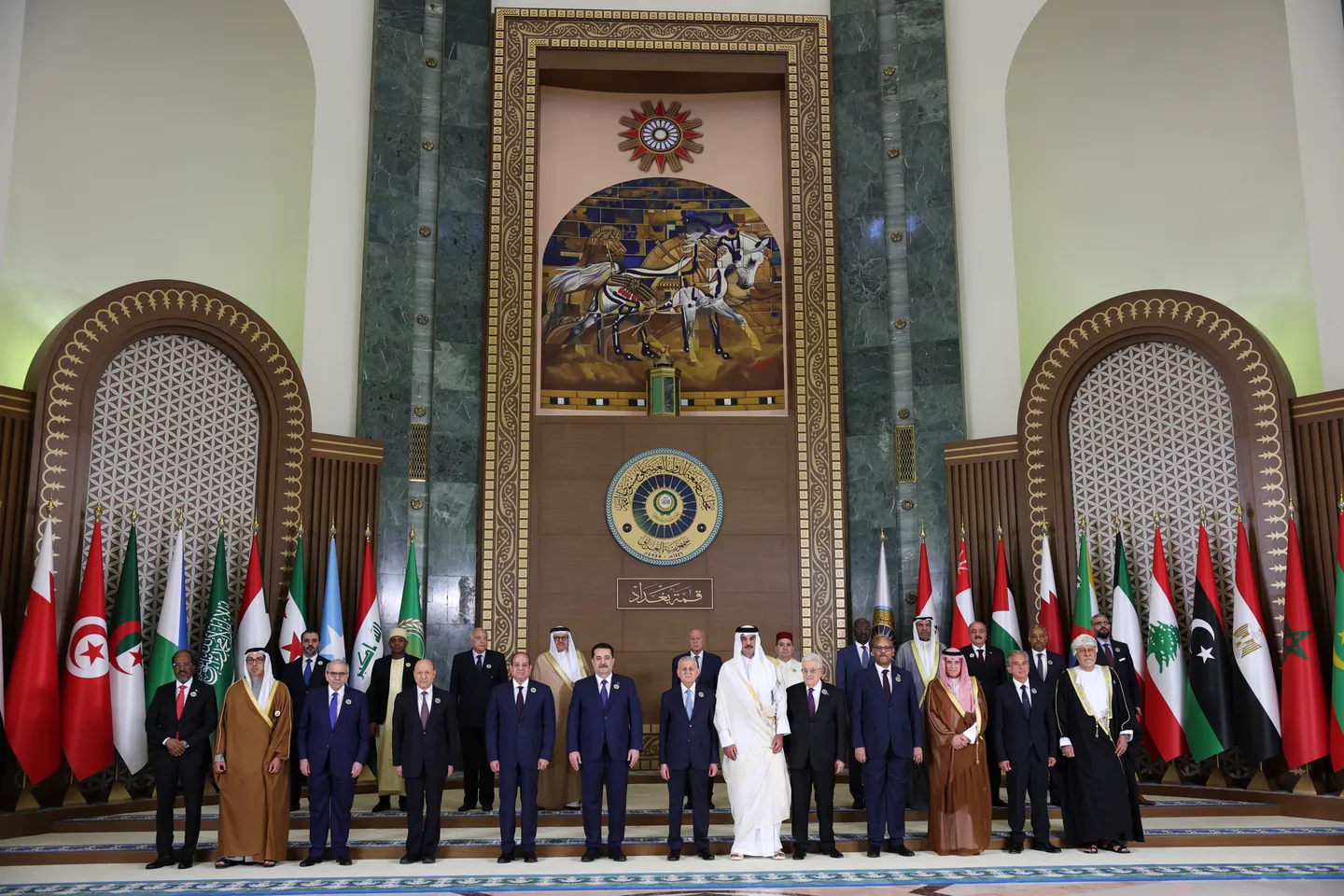 Arab leaders urge de-escalation as Israel and Iran trade missile attacks