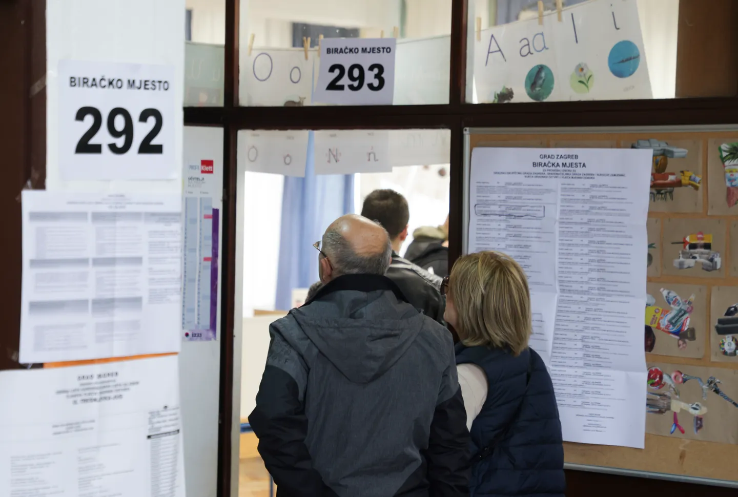 Lokalni izbori u Hrvatskoj: Prijepodne glasovalo pola milijuna od ukupnih 3,5 milijuna birača