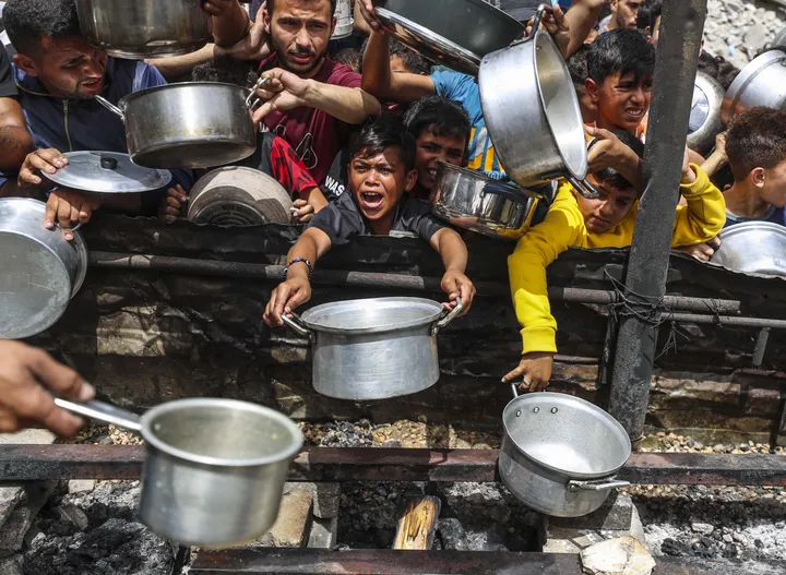 Israel expands ground invasion into Gaza as Palestinians starve to death