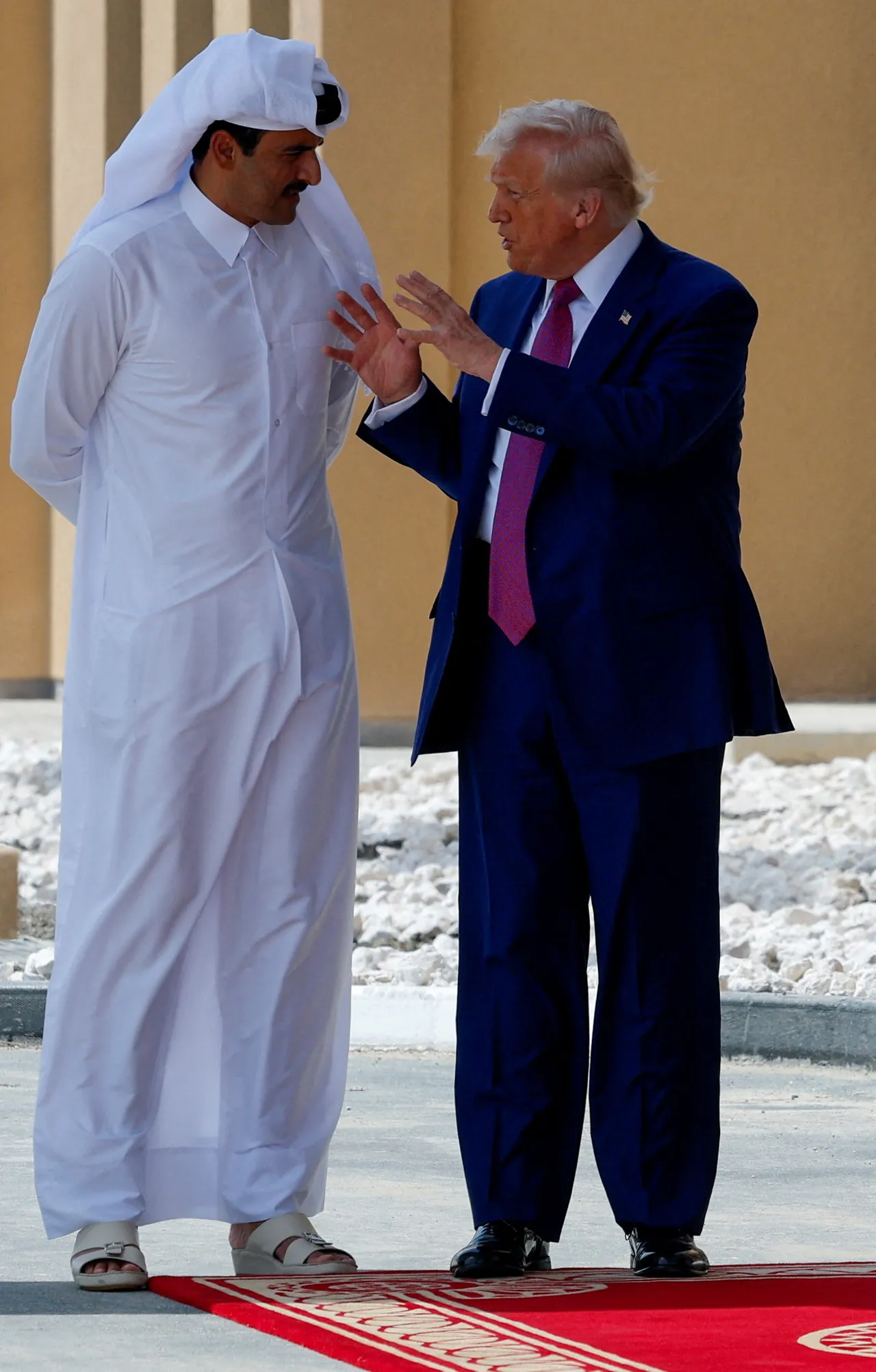 טראמפ ייפגש עם ראש ממשלת קטר בניסיון נוסף להפסקת האש – אך הלחץ על עזה נמשך