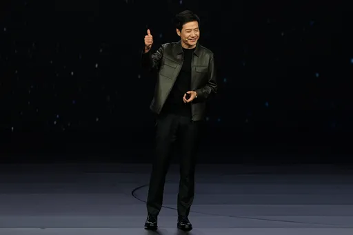 Çinin "Xiaomi" şirkəti çiplərə təxminən 7 milyard dollar sərmayə qoyacaq