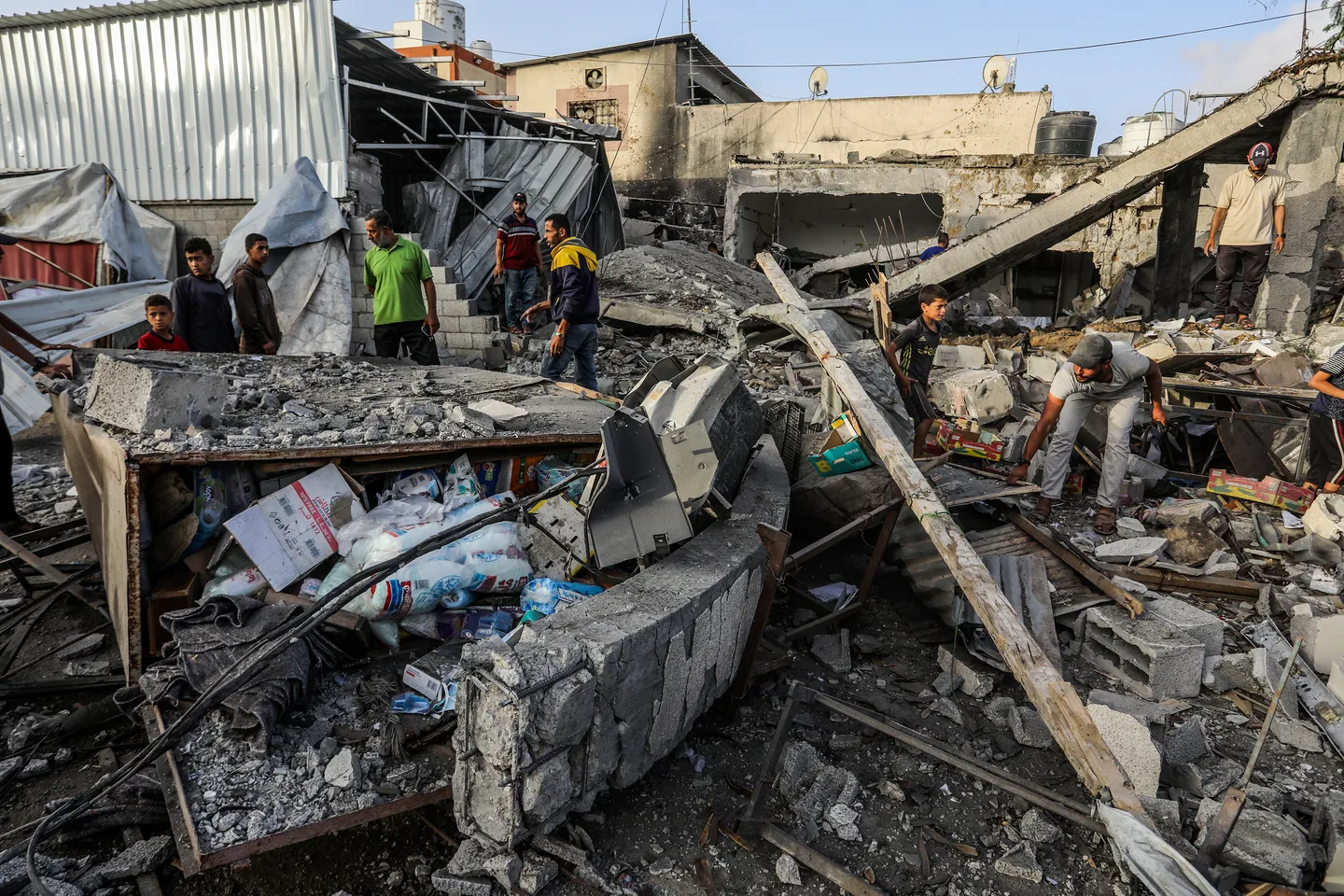Gaza: l'armée israélienne détruit  un entrepôt de médicaments de l'hôpital Nasser