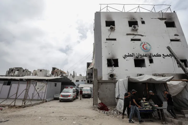Israel expands ground invasion into Gaza as Palestinians starve to death