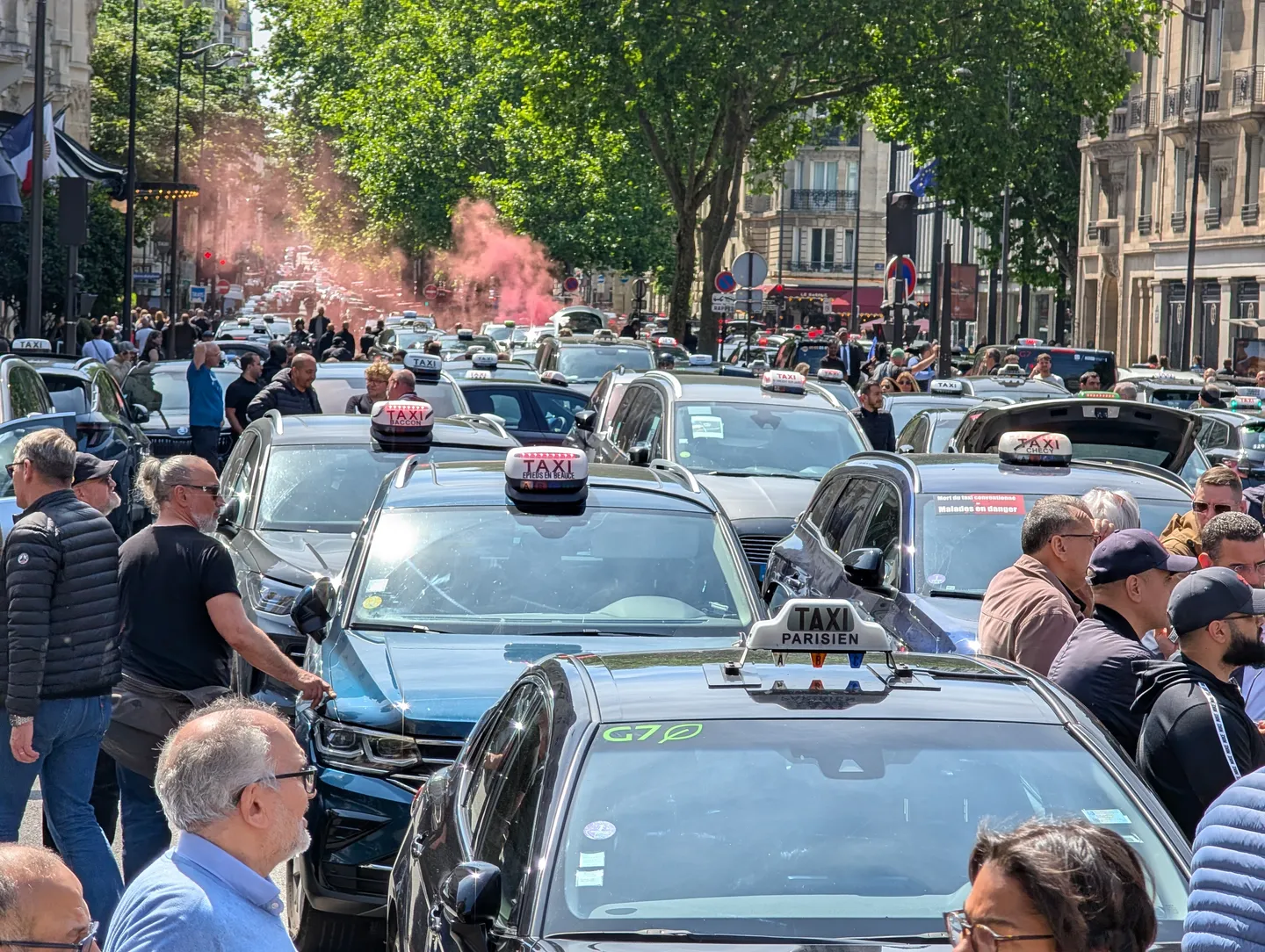 Protesta në Paris kundër uljes së kompensimeve për transport shëndetësor