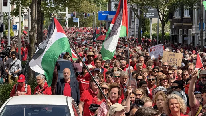 بزرگ‌ترین تظاهرات دو دهه اخیر هلندی‌ها در حمایت از فلسطین