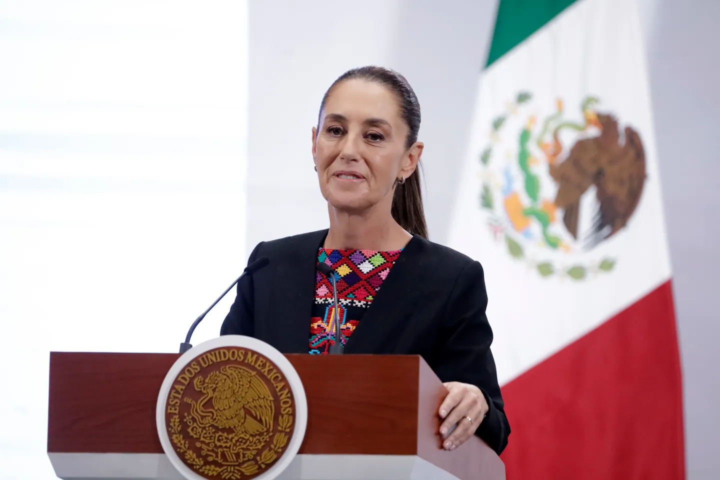 Sheinbaum y Trump reanudan diálogo por balanza comercial, sin avances sobre aranceles