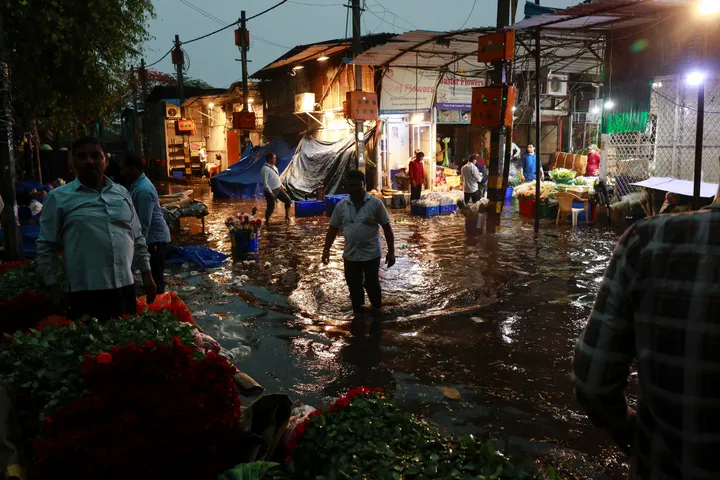 Empat maut susulan ribut debu, angin kencang di ibu kota India