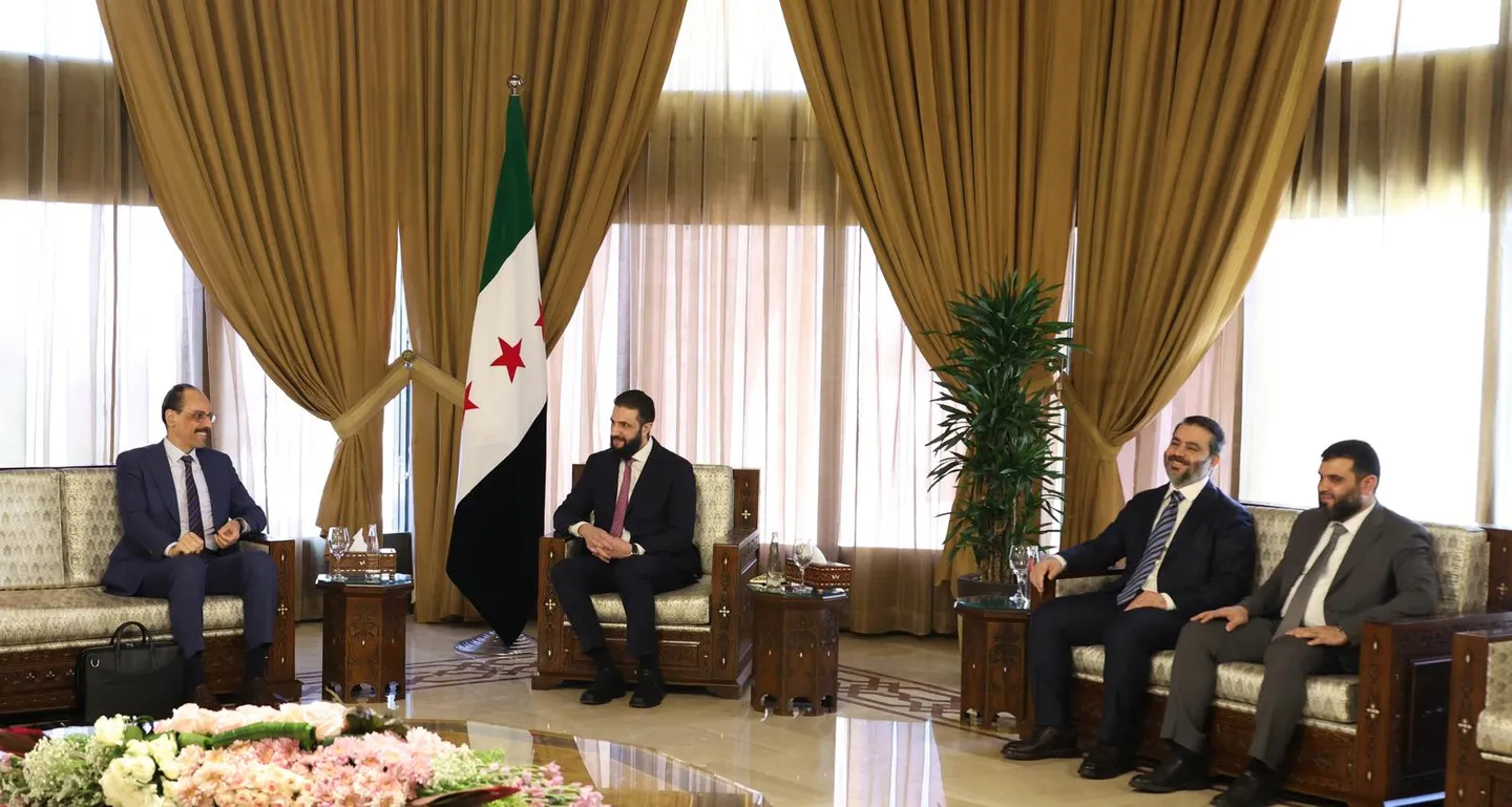 Shefi i inteligjencës turke takohet me presidentin sirian në Damask