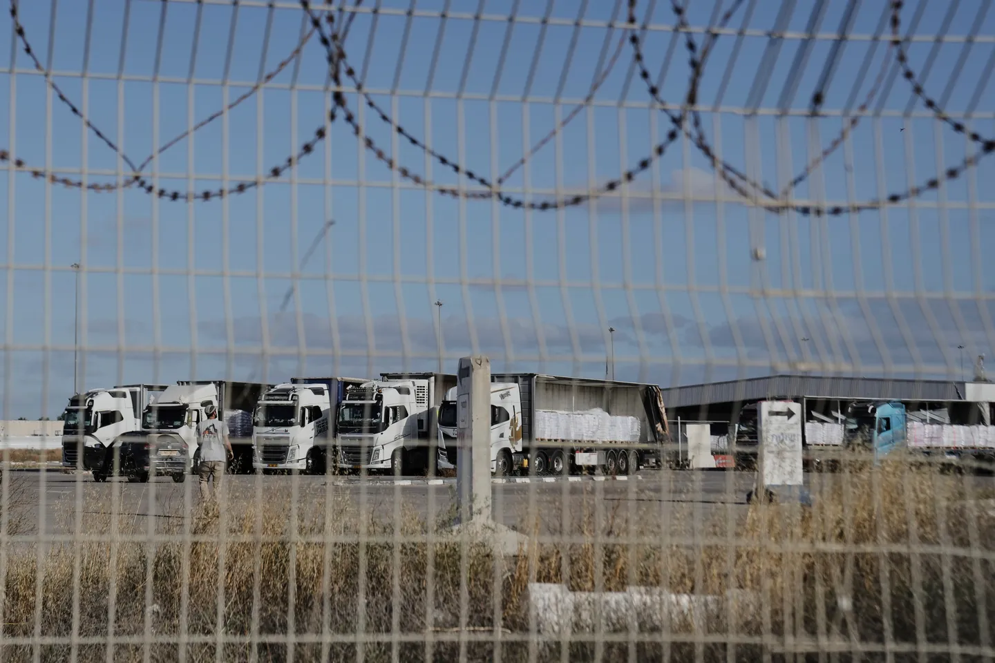 Around 100 aid trucks approved to enter Gaza: UN
