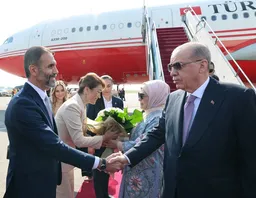 Erdoğan në Budapest për Samitin e Shteteve Turke