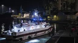 Parlamenti italian miraton ligjin për transferimin e migrantëve të parregullt në Shqipëri