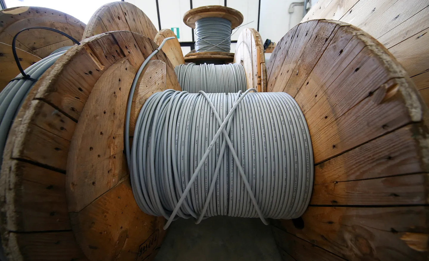Regierung bringt Pläne für schnellen Netzausbau auf den Weg