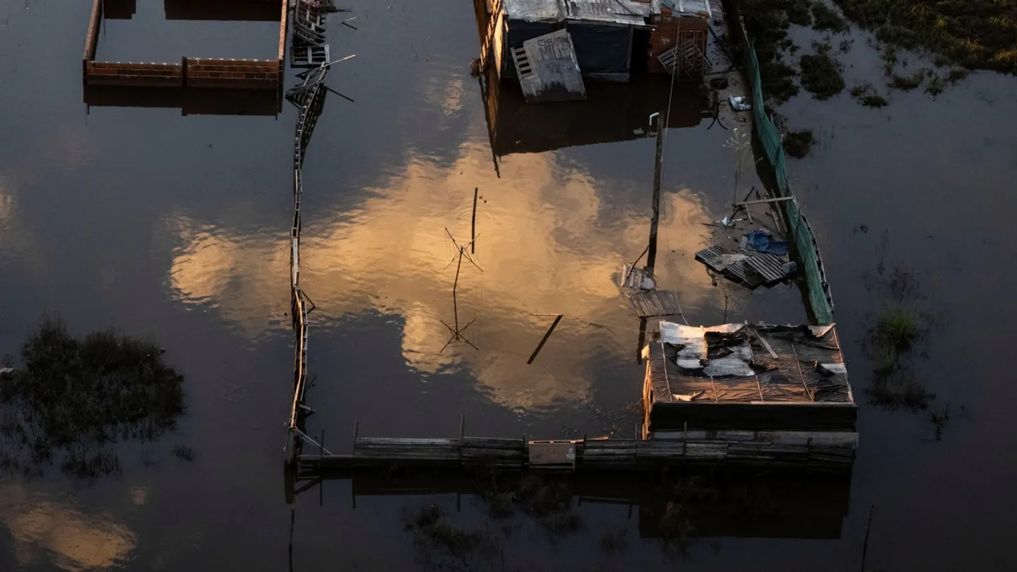 Six dead in Côte d'Ivoire landslide after heavy rain
