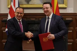 Потпишан Договор за политичка и економска соработка меѓу РСМ и Обединетото Кралство