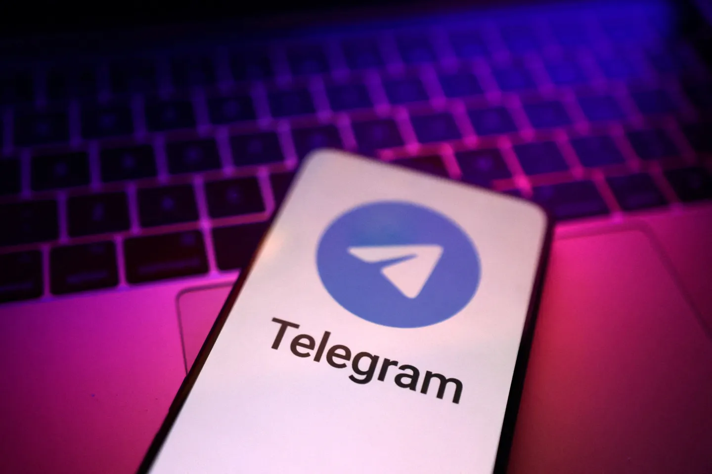 Вьетнам против Telegram
