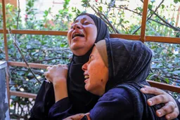 Israel kills nine children of Palestinian doctor while she is on duty in Khan Younis hospital