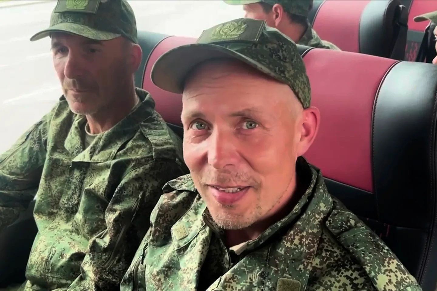 Russia, Ukraine hold 2nd round of prisoners of war exchange, 307 people returned from each side